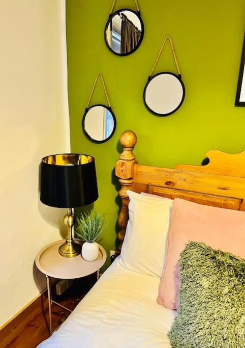 Cosy Cottage In Central Reading Free Parking & Fast Wifi Zewnętrze zdjęcie