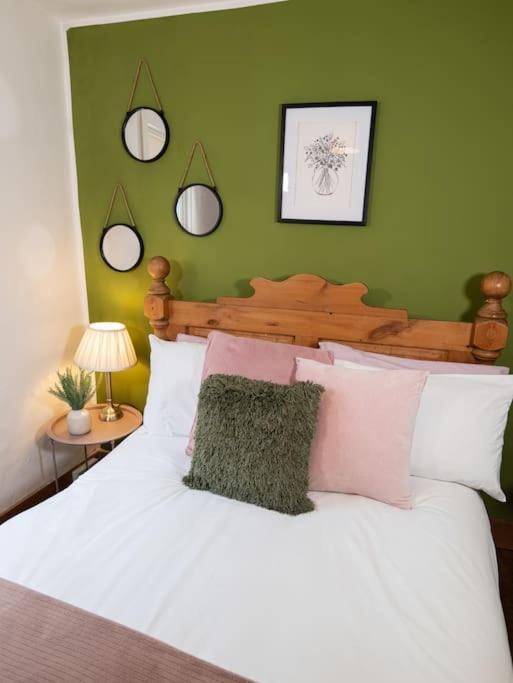 Cosy Cottage In Central Reading Free Parking & Fast Wifi Zewnętrze zdjęcie